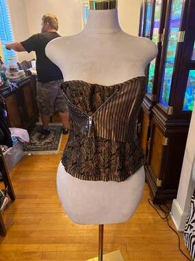 Corset unsure of brand size XLarge